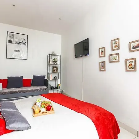Apt 45 M2 Centre * Париж