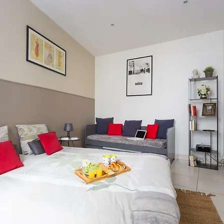 Apt 45 M2 Centre Апартаменты *