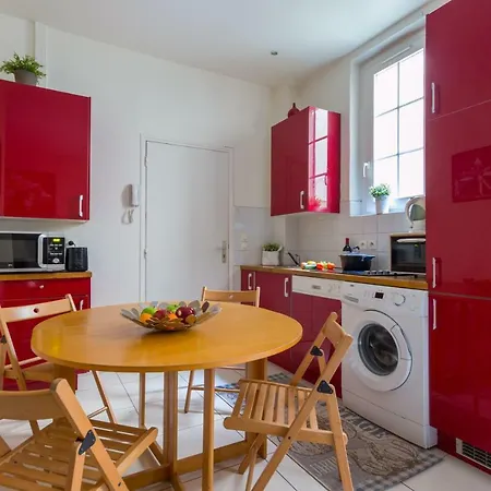 Apt 45 M2 Centre *