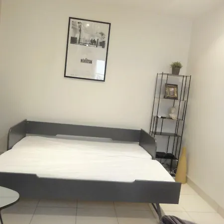 Apt 45 M2 Centre