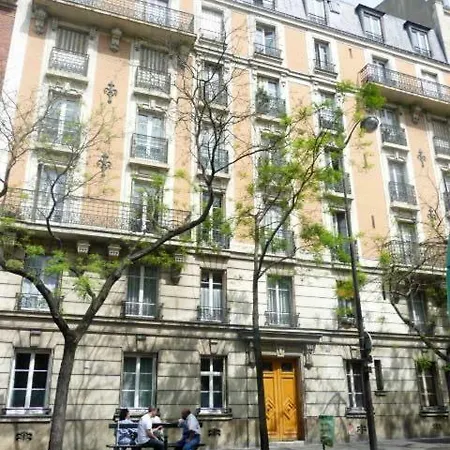 Apt 45 M2 Centre Paris
